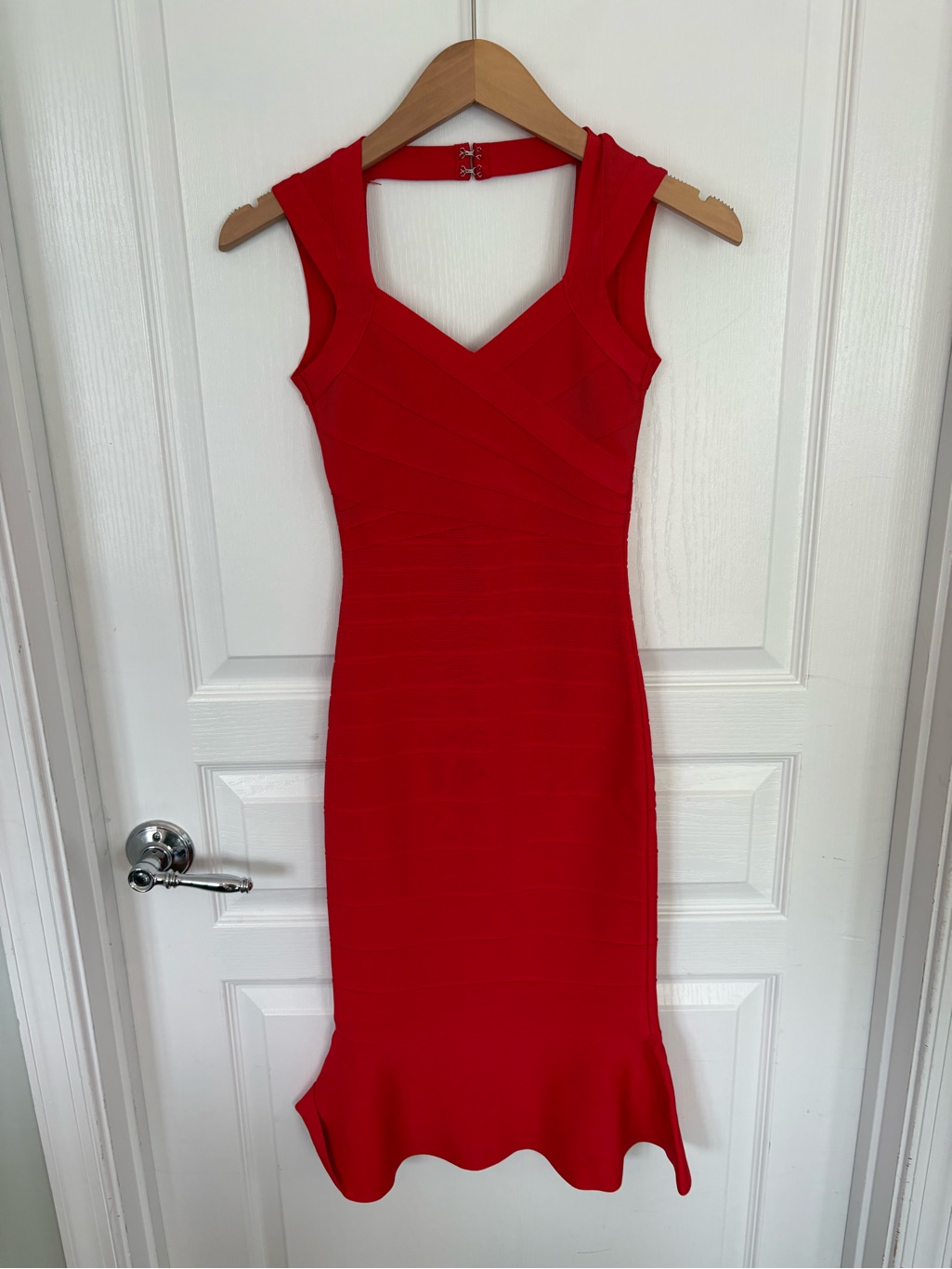 Herve Leger Red Sleeveless V-Neck Fitted Midi Dress